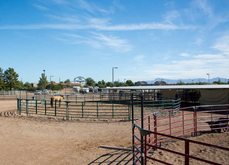 Round pen